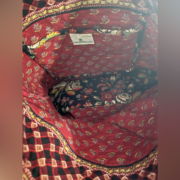 Vera Bradley tote in Retired Anastasia Pattern (no button cover) - Picture 2 of 4